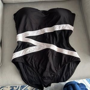 Worn once. Gorgeous Anne cole strapless suit with illusion mesh